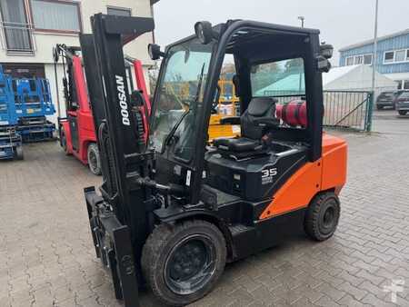 Chariots élévateurs GPL 2019  Doosan G35C-7 (1)