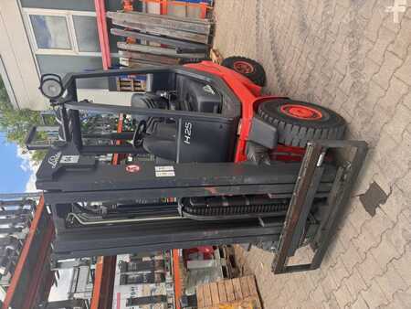 Treibgasstapler 2001  Linde H25T-03 (1)