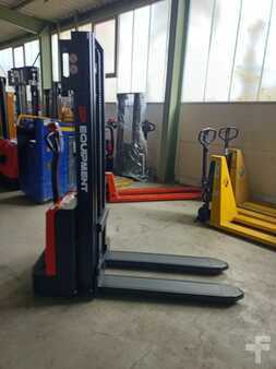 Gerbeurs 2024  EP Equipment ESL122 (2,715m) (2)