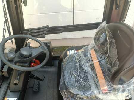 Chariots électriques à 4 roues 2025  EP Equipment EFL382X5 (3)