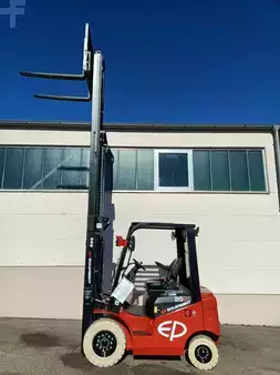 Elektro 4 Rad 2026  EP Equipment EFL203 (4,8) (2)