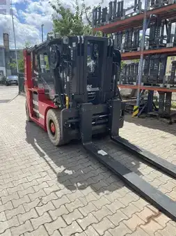 4-wiel elektrische heftrucks 2026  Mora EP80 RA (1)