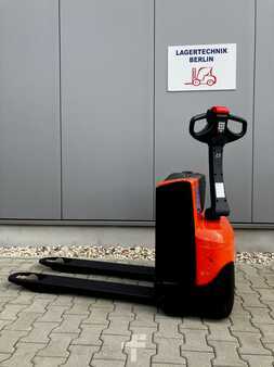 Porta-paletes elétrico 2019  BT LWE140 - Levio (3)