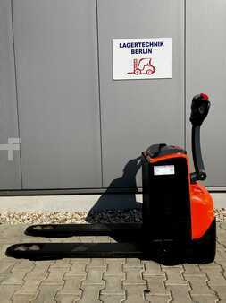 Porta-paletes elétrico 2023  BT LWE160 (2)