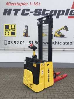 Pallet Stackers 2019  Hyster S1.5S (1) 