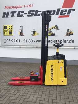 Pallet Stackers 2019  Hyster S1.5S (4) 