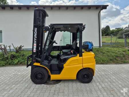 Chariots élévateurs GPL 2019  Hyundai 25L-9A (1)