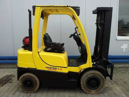 Gas gaffeltruck 2006  Hyster H2.50FT (1)