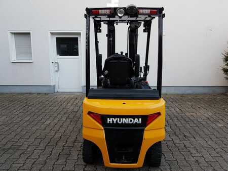 Chariots électriques à 4 roues 2018 Hyundai 20B-9 (2)