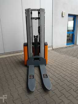 Pinontavaunu  Still EGV 14 Triplex (2)