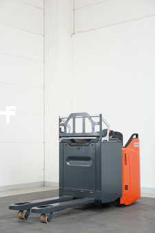 Transpalettes éléctriques 2019  Linde T 20 SP (3)