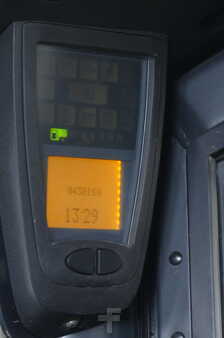 Chariot élévateur gaz 2003  Linde H 30 T 393 (9)
