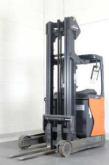 Chariots à mât rétractable 2018 Linde R 14 1120-01 (2)