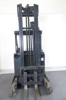 Chariots à mât rétractable 2018 Linde R 14 1120-01 (3)