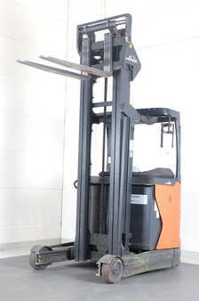 Chariots à mât rétractable 2018  Linde R 14 1120-01 (5)