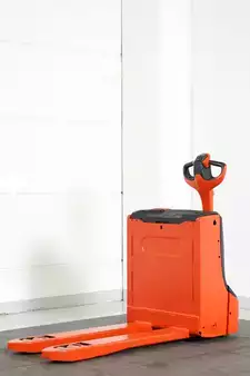 Niederhubwagen 2018  Linde T 16 1152 (2)