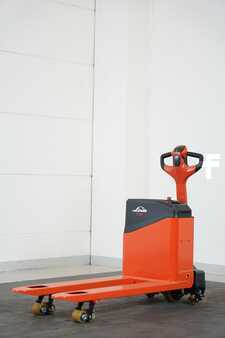 Transpalettes éléctriques 2024 Linde T 14 B 1132 (3)