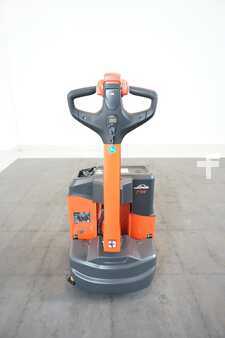 Transpalettes éléctriques 2024 Linde T 14 B 1132 (4)