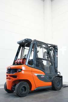 Chariots élévateurs GPL 2020  Linde H 30 T 1202-01 (2)