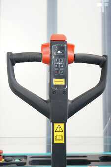 Ruční vysokozdvižný vozík 2024 Baoli KBS 12 (4)