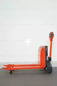 Transpalettes électriques 2024  Linde MT 15 1133-03 (7)