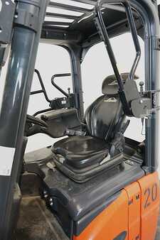 Chariots électriques à 3 roues 2020 Linde E 12 EVO 386-02 (4)