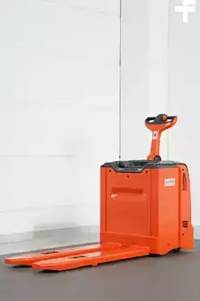 Niederhubwagen 2014  Linde T 50-01 (2)