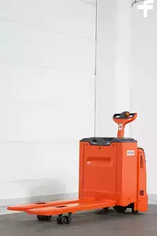 Niederhubwagen 2014  Linde T 50-01 (3)