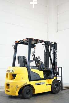 Diesel gaffeltruck 2015  Hyundai 20DA-7E (2)