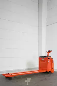 Transpalettes électriques 2016 Linde T 50-01 (3)