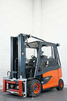 Elektro čtyřkolový VZV 2021  Linde E 50 HL 388-01 (1)