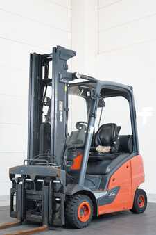 Chariots élévateurs GPL 2018 Linde H 16 T EVO 391-00 (1)