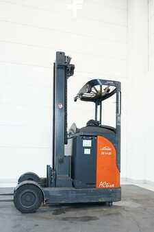 Chariots à mât rétractable 2011  Linde R 14 G 115-12 (5)