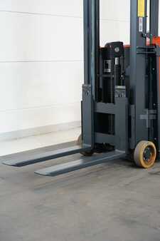 Electric - 3 wheels 2021  Linde E 10 8917 (3)