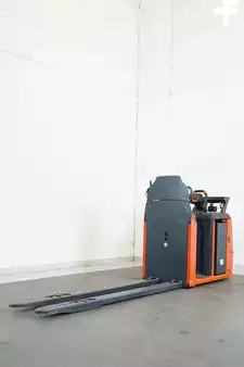 Prépateurs de commande horizontaux 2022  Linde N 25 C 4587 (2)