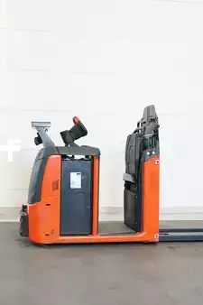 Prépateurs de commande horizontaux 2022  Linde N 25 C 4587 (5)