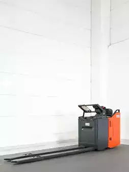 Transpalettes électriques 2021 Linde T 30 SP 131-08 (2)