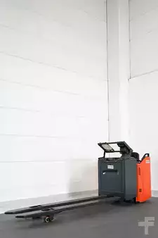 Transpalettes électriques 2021  Linde T 30 SP 131-08 (3)