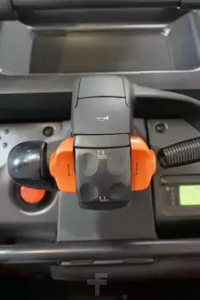 Transpalettes électriques 2021  Linde T 30 SP 131-08 (6)
