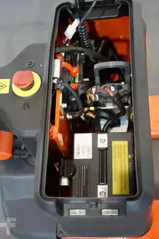 Transpalettes électriques 2025  Linde T 14 B 1132 (7)