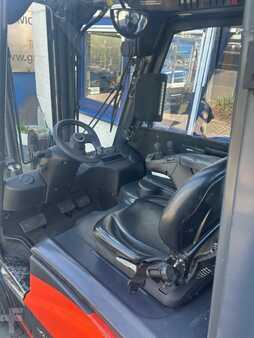 Elektryczne 4-kołowe 2017  Linde E20PL -02 EVO (5)