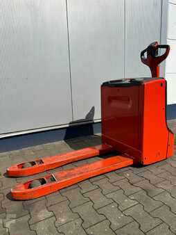 Niederhubwagen 2016  Linde T18 (1)