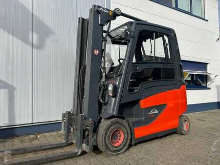 Elektro 4 Rad 2011 Linde E 25 HL-01 (1)
