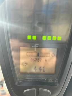 Elektro 4 Rad 2011  Linde E 25 HL-01 (10)