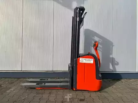 Hochhubwagen 2003  Linde L14 (1)