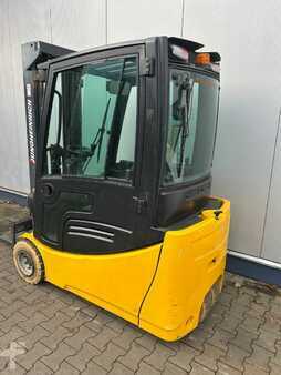 10284_1050-3.jpg?v=1763408222