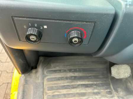 10284_1050-7.jpg?v=1763408222