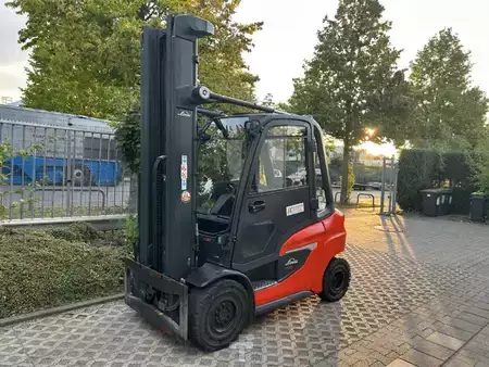 Dieselstapler 2020  Linde H30D-01 (1)