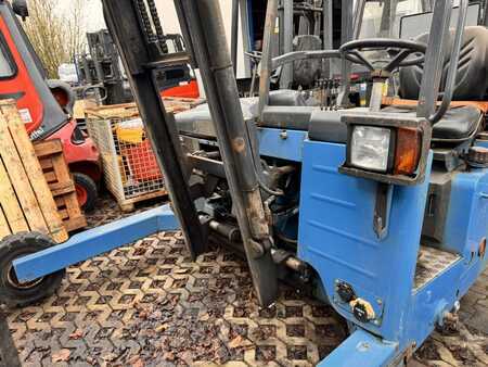 Påhängstruckar 2011  Moffett M4 20.1 (4)