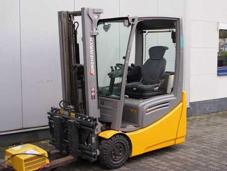 Elektro 3 Rad 2019 Jungheinrich EFG 216K (1)
